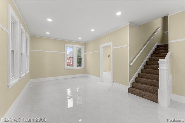 10460 S Morrow Circle, Dearborn, MI 48126