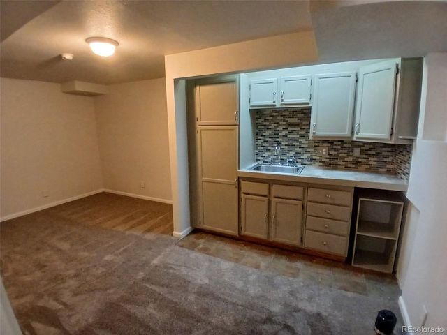 5966 S Jellison St B, Littleton, CO 80123