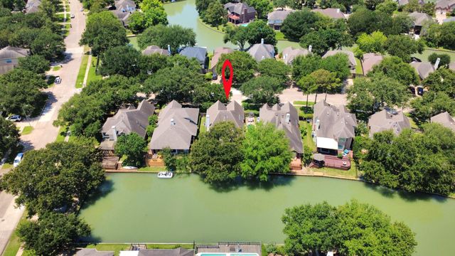 1112 Spinnaker Way, Sugar Land, TX 77498