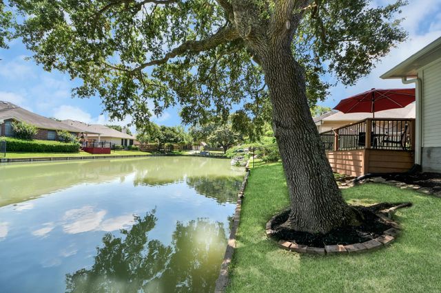 1112 Spinnaker Way, Sugar Land, TX 77498