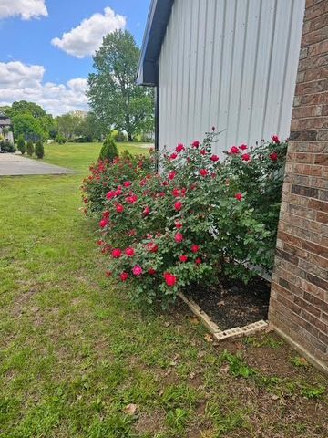 410 White Oak Drive, El Dorado Springs, MO 64744