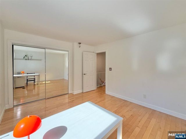 2330 5th Street 8, Fort Lee, NJ 07024