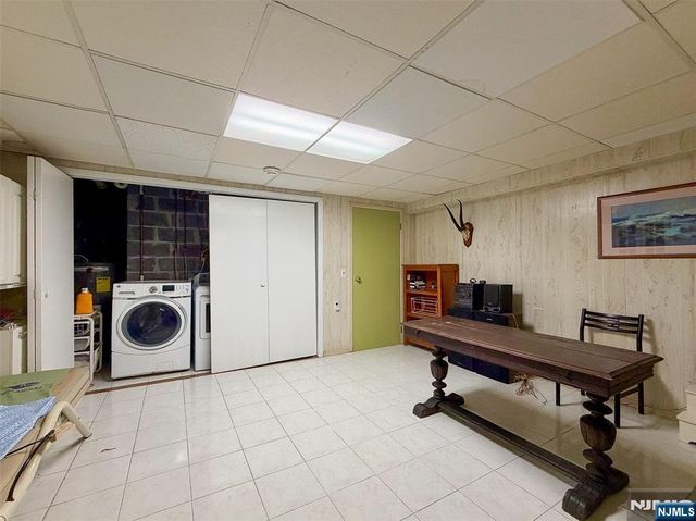 2330 5th Street 8, Fort Lee, NJ 07024