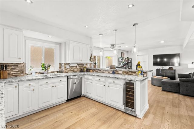 5090 Breakers Lane, Las Vegas, NV 89113