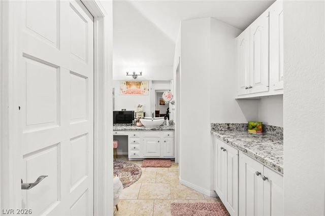 5090 Breakers Lane, Las Vegas, NV 89113