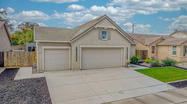 331 Carly Anne Dr, Merced, CA 95341