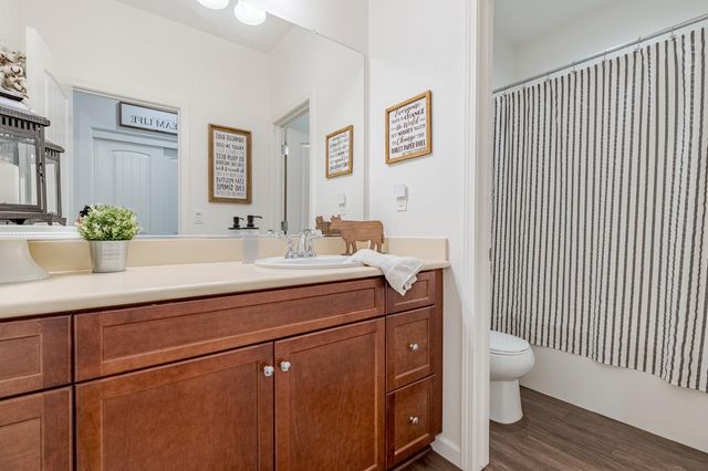 331 Carly Anne Dr, Merced, CA 95341