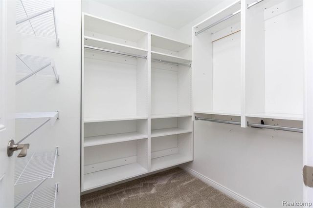 26196 Captains Landing, Chesterfield, MI 48051