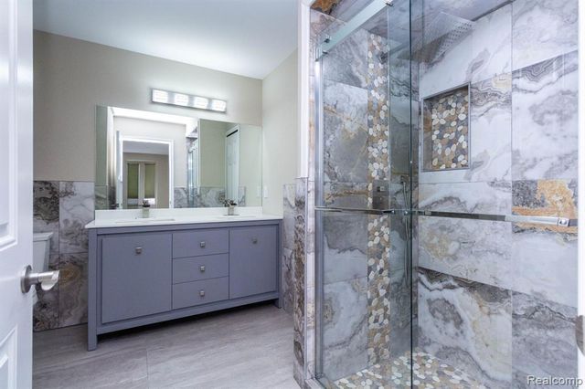 26196 Captains Landing, Chesterfield, MI 48051