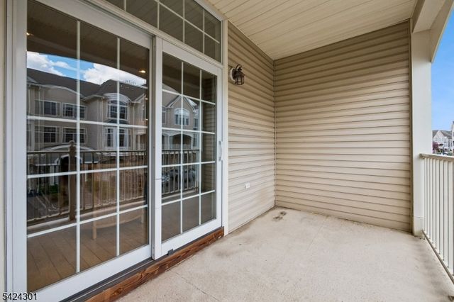 816 Kensington Ln, Livingston Twp., NJ 07039