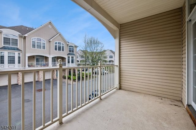 816 Kensington Ln, Livingston Twp., NJ 07039