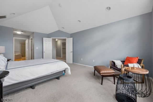 816 Kensington Ln, Livingston Twp., NJ 07039