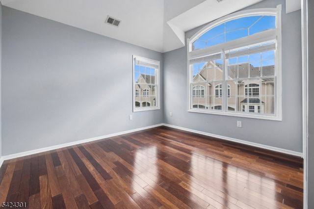 816 Kensington Ln, Livingston Twp., NJ 07039