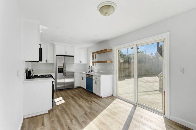 9100 Sutton Way, Orangevale, CA 95662