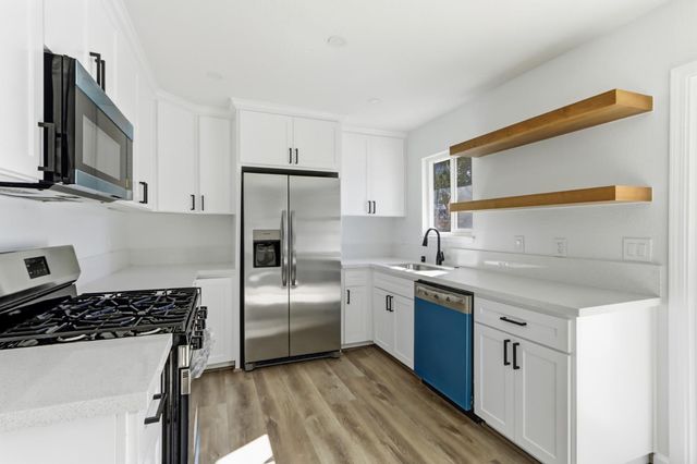 9100 Sutton Way, Orangevale, CA 95662