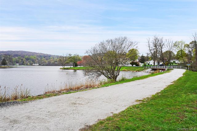 77 Montrose Drive, Carmel, NY 10512