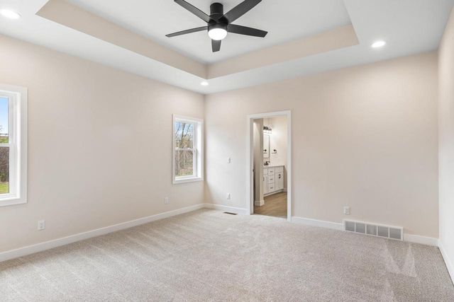N8744 CONNOR CIRCLE, Menasha, WI 54952