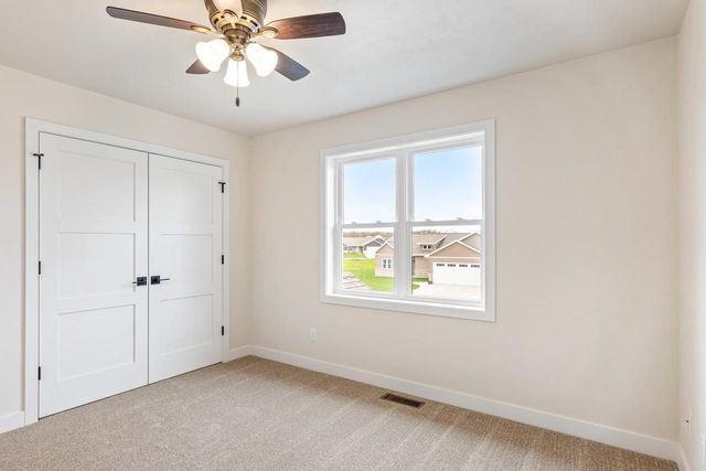 N8744 CONNOR CIRCLE, Menasha, WI 54952
