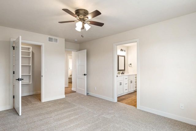 N8744 CONNOR CIRCLE, Menasha, WI 54952