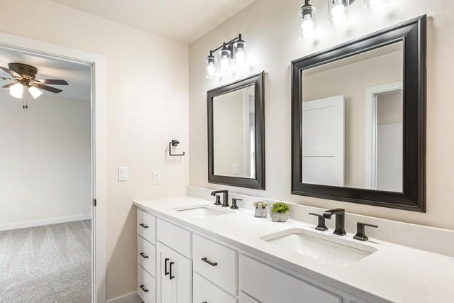 N8744 CONNOR CIRCLE, Menasha, WI 54952