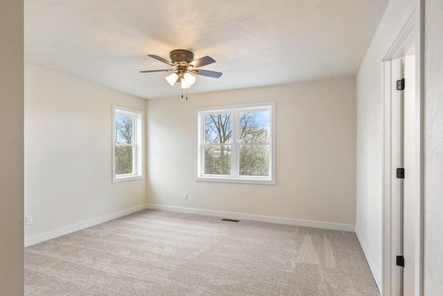 N8744 CONNOR CIRCLE, Menasha, WI 54952