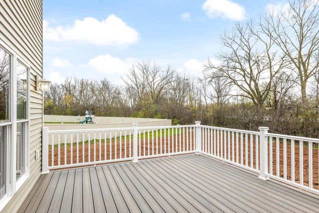 N8744 CONNOR CIRCLE, Menasha, WI 54952