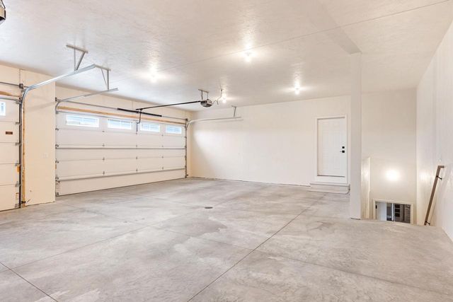 N8744 CONNOR CIRCLE, Menasha, WI 54952