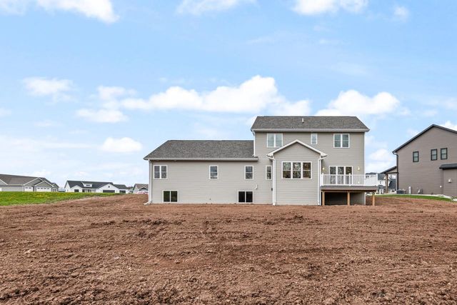 N8744 CONNOR CIRCLE, Menasha, WI 54952