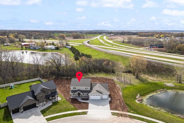 N8744 CONNOR CIRCLE, Menasha, WI 54952