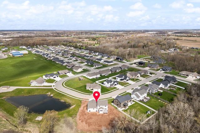 N8744 CONNOR CIRCLE, Menasha, WI 54952