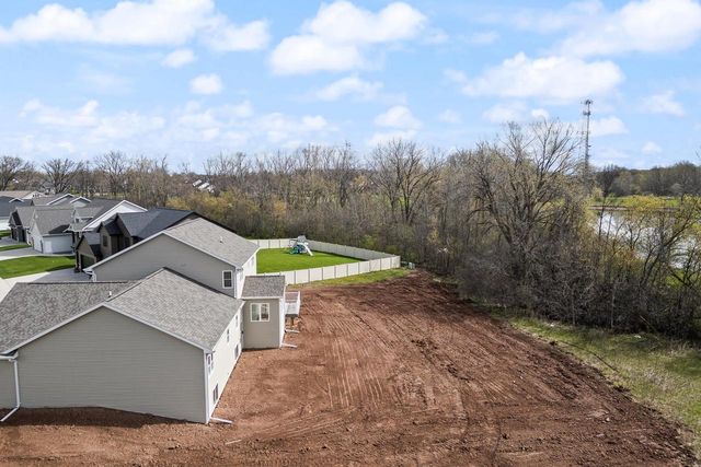 N8744 CONNOR CIRCLE, Menasha, WI 54952