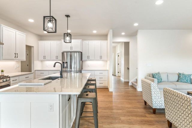 N8744 CONNOR CIRCLE, Menasha, WI 54952