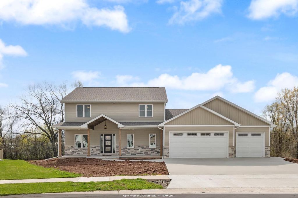 N8744 CONNOR CIRCLE, Menasha, WI 54952