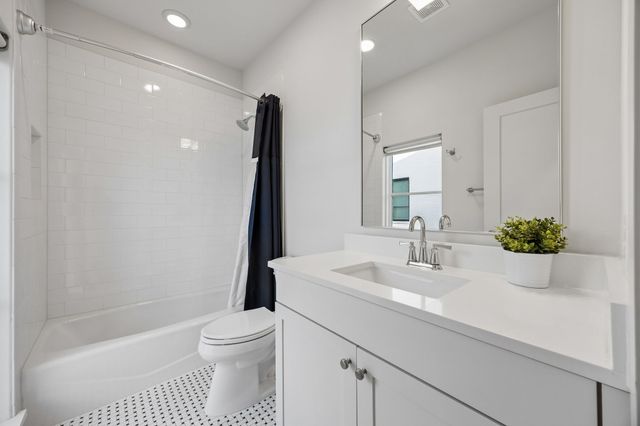2715 Kimsey Drive 102, Dallas, TX 75235