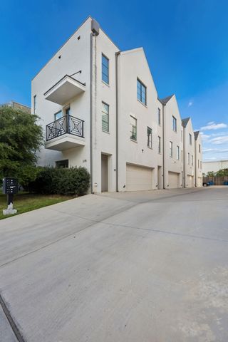 2715 Kimsey Drive 102, Dallas, TX 75235