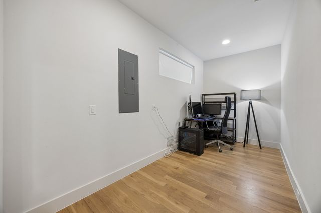 2715 Kimsey Drive 102, Dallas, TX 75235