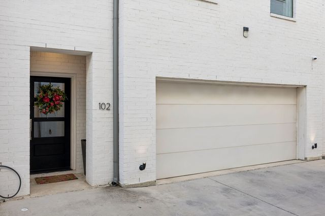 2715 Kimsey Drive 102, Dallas, TX 75235