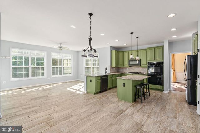 15 BURKE DR, Fredericksburg, VA 22406