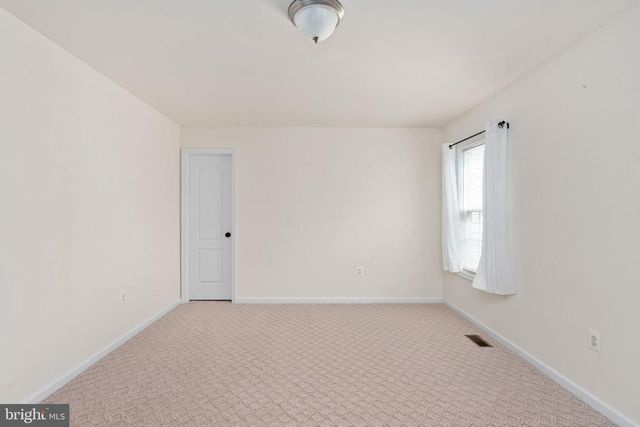15 BURKE DR, Fredericksburg, VA 22406
