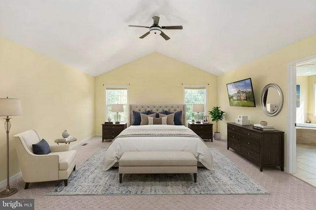 15 BURKE DR, Fredericksburg, VA 22406