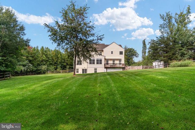 15 BURKE DR, Fredericksburg, VA 22406
