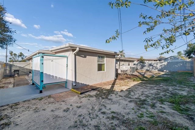 4940 PICTURE AVENUE, Holiday, FL 34690