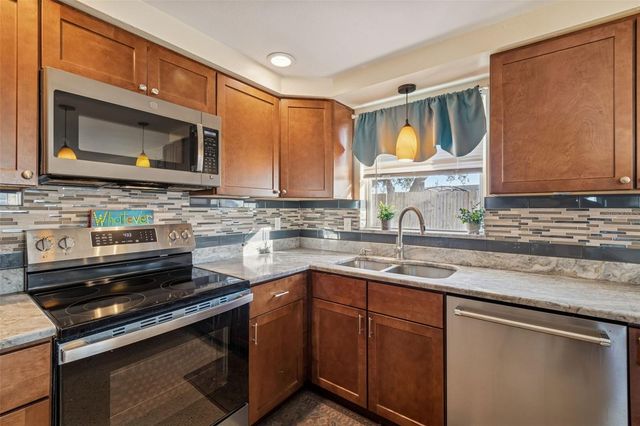 4940 PICTURE AVENUE, Holiday, FL 34690