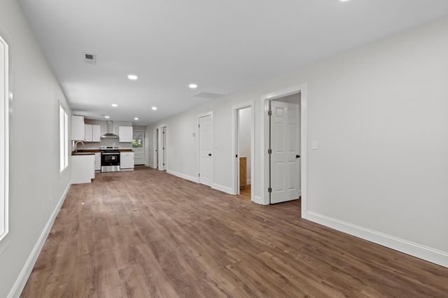 10 Kellys Ferry Avenue, Chattanooga, TN 37419