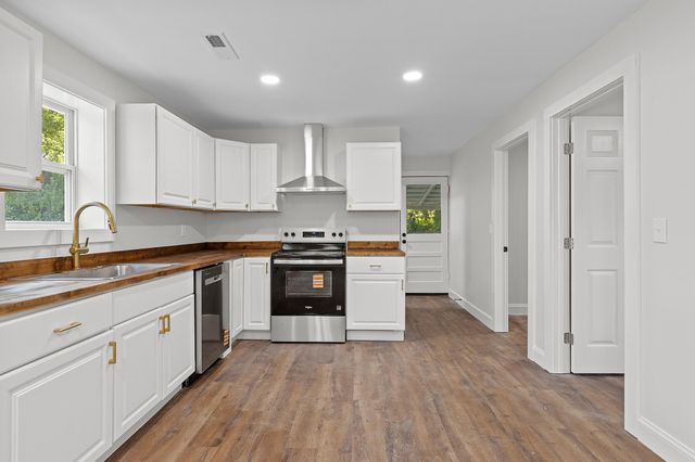 10 Kellys Ferry Avenue, Chattanooga, TN 37419