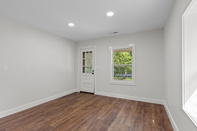 10 Kellys Ferry Avenue, Chattanooga, TN 37419