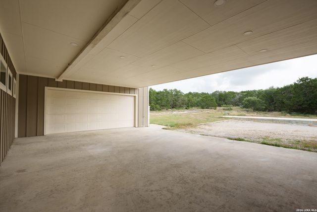 2010 HOFFMANN LN, New Braunfels, TX 78132