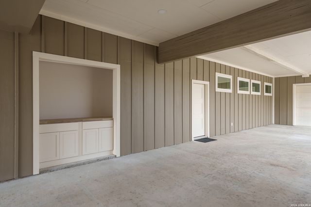 2010 HOFFMANN LN, New Braunfels, TX 78132
