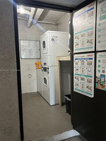 10367 N Kendall Dr E5, Miami, FL 33176