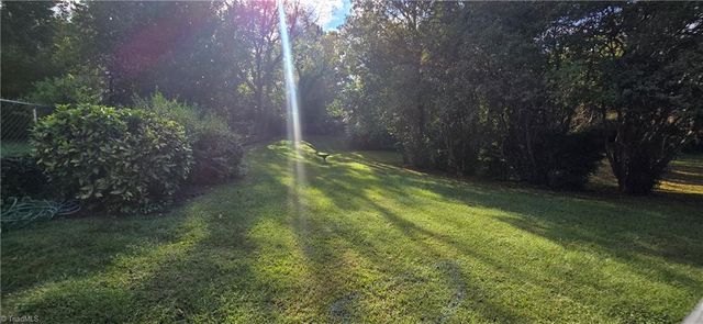 1224 Lamont Drive, Winston-salem, NC 27103